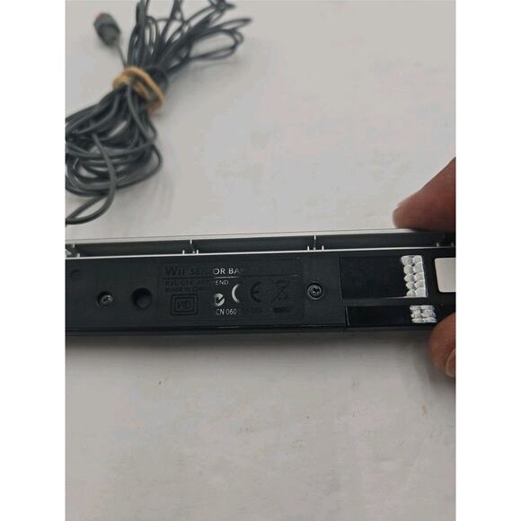 Nintendo OEM Sensor Bar Wired Official RVL-014 For Wii & Wii U - Picture 3 of 3